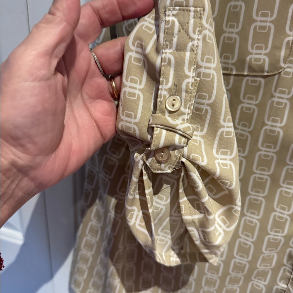 Beige Patterned Blouse - Picture 4 of 6